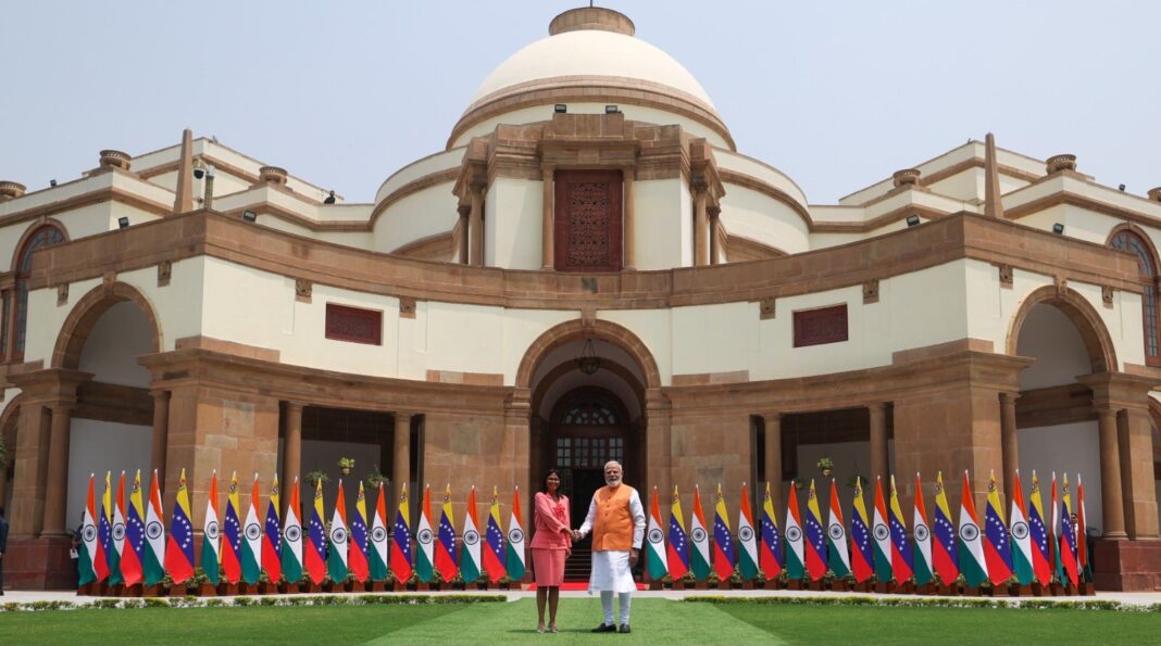 भारत-वेनेजुएला संबंधों में नई ऊर्जा: प्रधानमंत्री मोदी से मिलीं वेनेजुएला की कार्यवाहक राष्ट्रपति भारत-वेनेजुएला संबंधों में नई ऊर्जा: प्रधानमंत्री मोदी से मिलीं वेनेजुएला की कार्यवाहक राष्ट्रपति